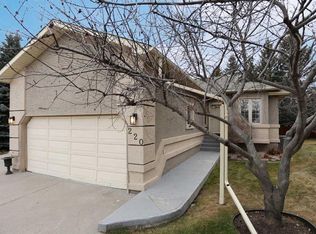 220 NE Silver Creek Mews NW, Calgary, AB T3B5L1