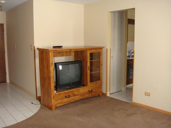 5th image of 6600 Brainard Ave #208