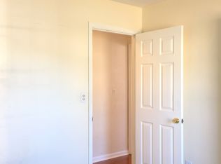 1293 Bells Mill Rd, Chesapeake, VA 23322