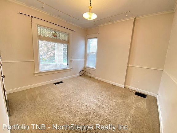 5th image of 486 W 4th Ave APT 1