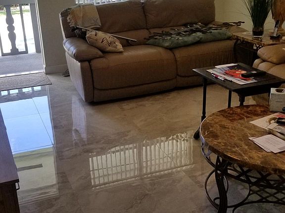 2nd image of 187 Markham Dr I-unit 187