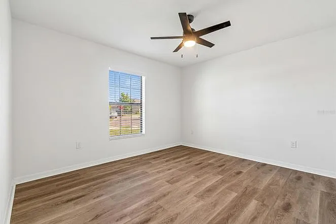 1009 Culbreath Green Ct — Photo 13