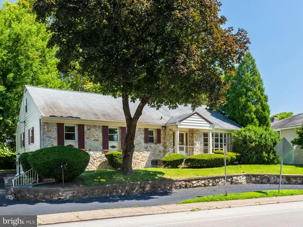 245 Old Lancaster Rd, Bala Cynwyd, PA 19004