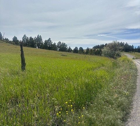 2nd image of 147 Haystack Coulee Rd