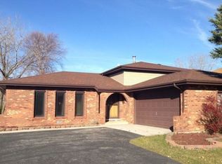 8147 N Ozanam Ave, Niles, IL