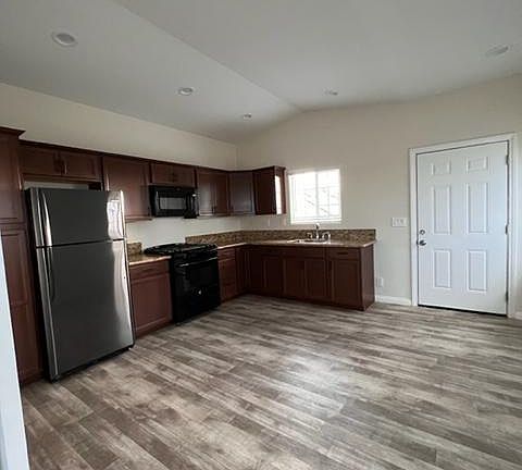 2nd image of 3830 Coleman Ave