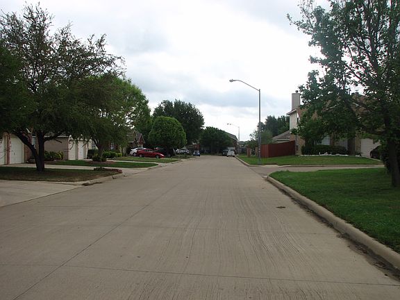4th image of 6800 Stockton Dr