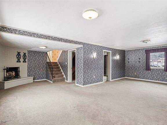 4th image of 935 Mansell Dr