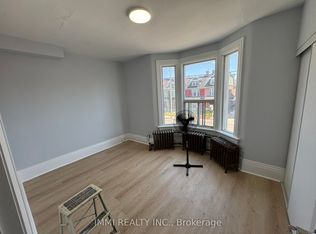618 Bathurst St #201, Toronto, ON M5S2R1