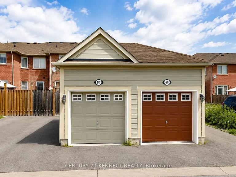 84 Gas Lamp Ln — Photo 2