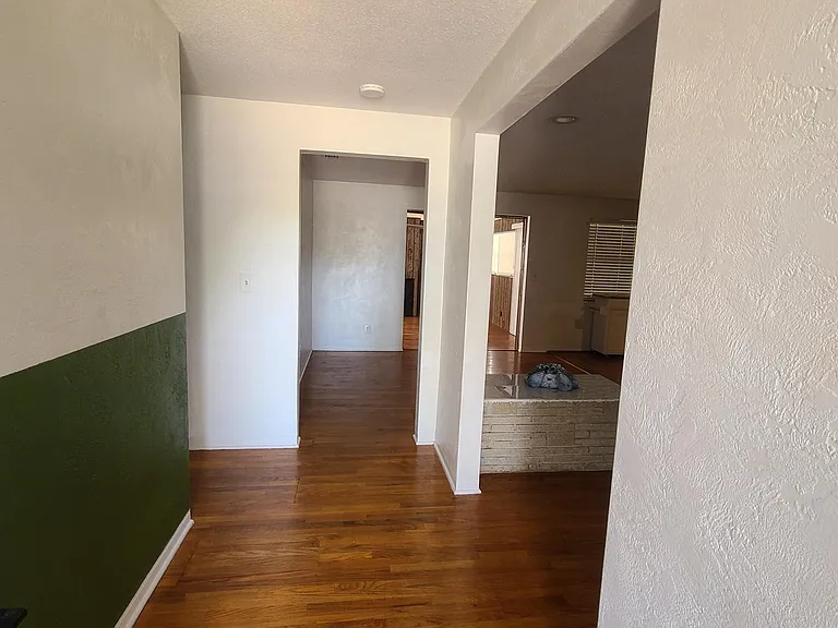2222 Harvard Rd — Photo 5