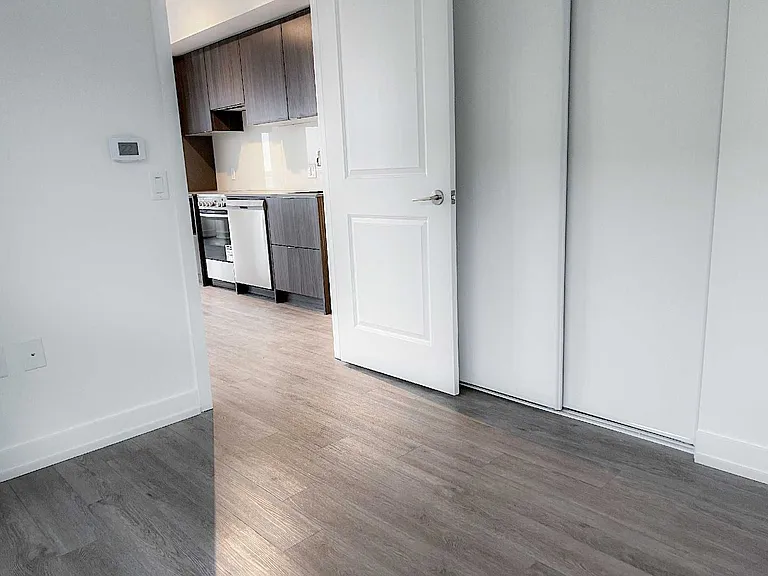 395 Bloor St E #2305 — Photo 12