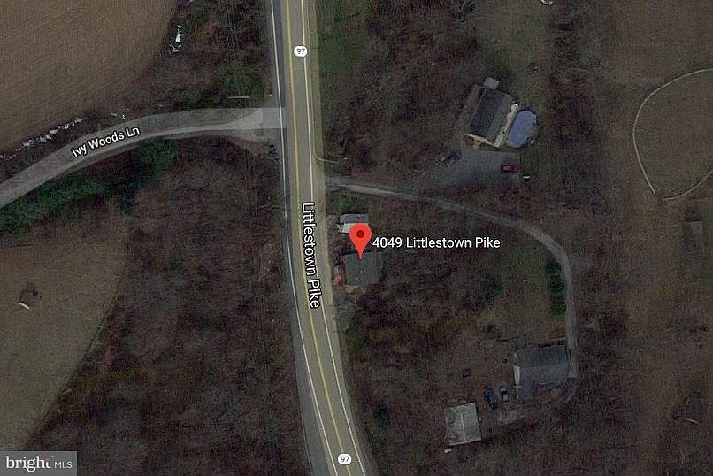 2nd image of 4049 Littlestown Pike