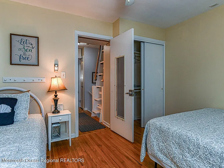 42 Abbott Ave — Photo 14