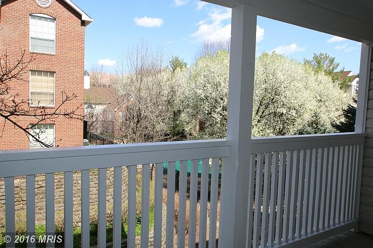 1st image of 1524 Lincoln Way APT 131