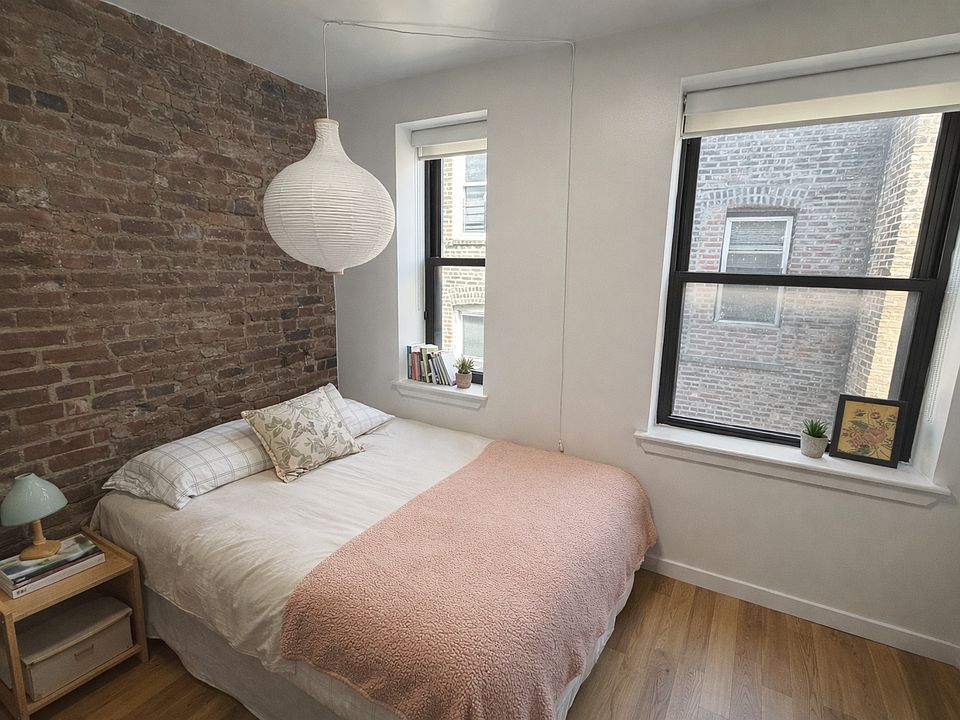 1st image of 102 Norfolk St APT 25