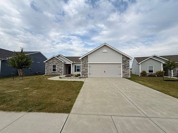 2nd image of 1095 Kingrail Dr