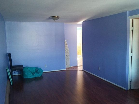 4th image of 7 Coleman Sq #1