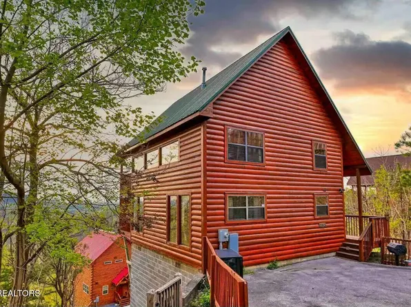2313 Fox Berry Way, Sevierville, TN 37876