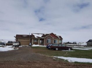 2412 Petersen Dr, Cheyenne, WY 82009