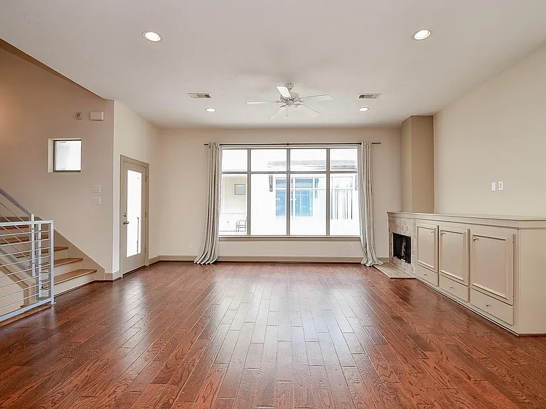 5311 Lillian St — Photo 11