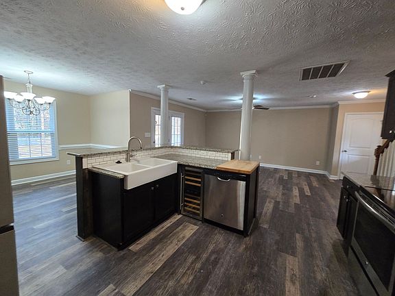 4th image of 237 Gertie Ct