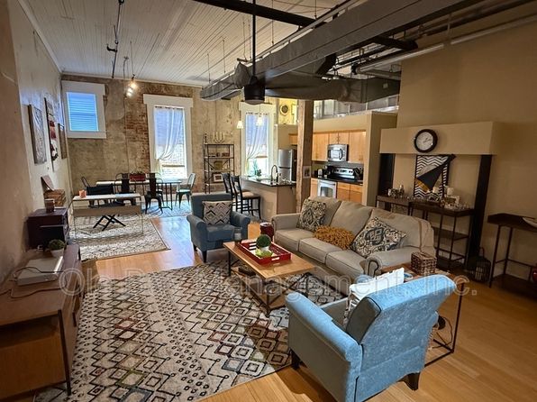 412 Dauphin St APT E