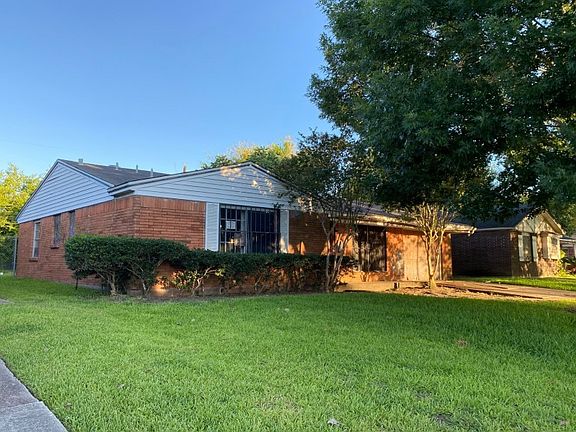 3rd image of 13934 White Heather Dr