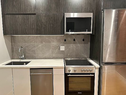 1st image of 1567 Lex Ave #33