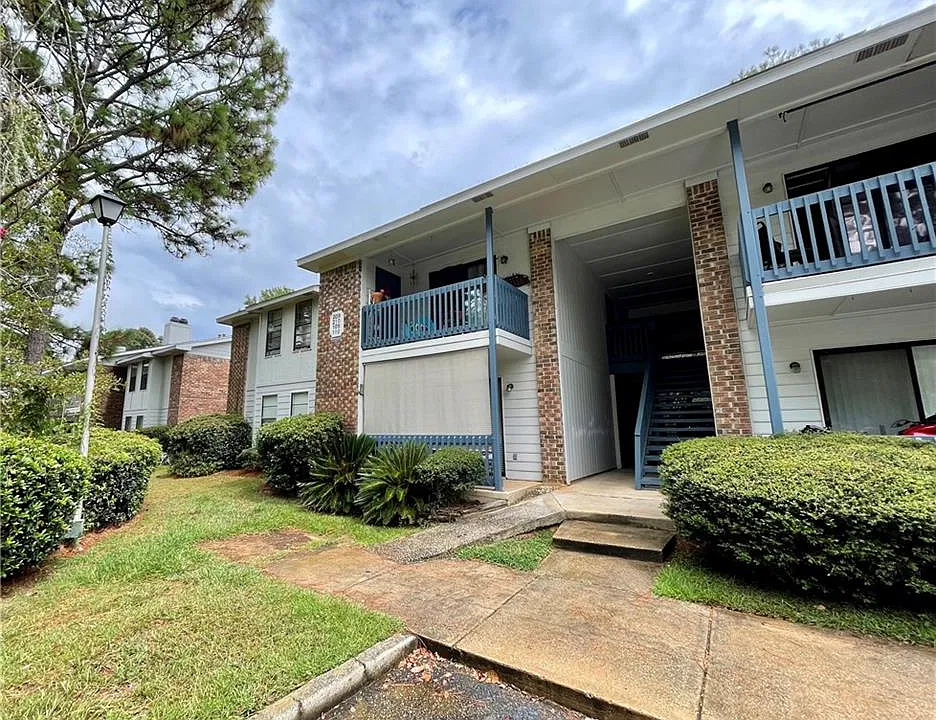 6040 Grelot Rd #110
