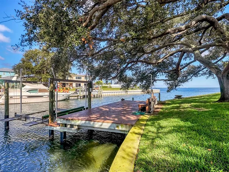 3601 Coquina Key Dr SE — Photo 53