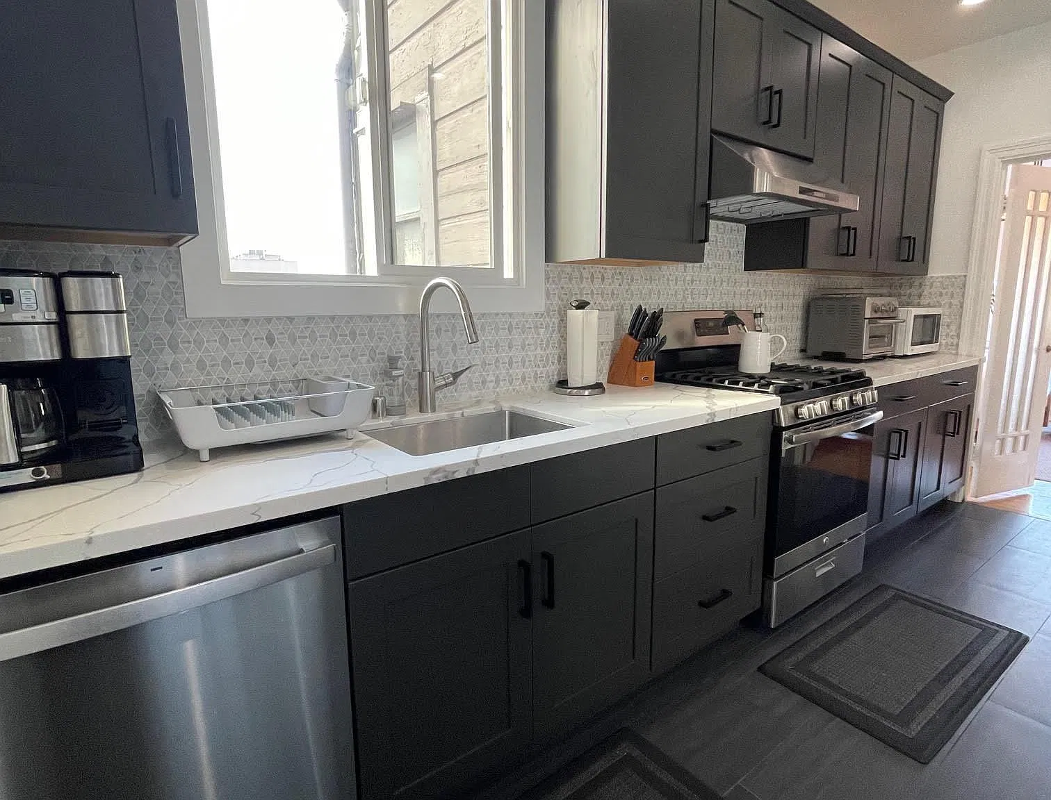 3550 California St — Photo 3