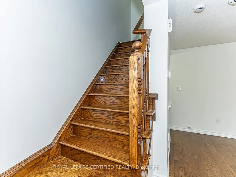 561 Speyer Cir — Photo 20