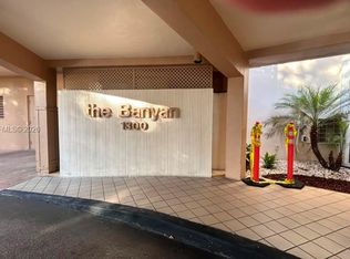1300 Saint Charles Pl APT 202, Pembroke Pines, FL 33026