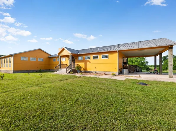 4569 Gloster Ln, Sealy, TX 77474