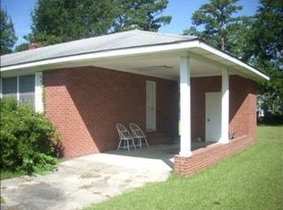 1041 Marian Ln, Sumter, SC 29153