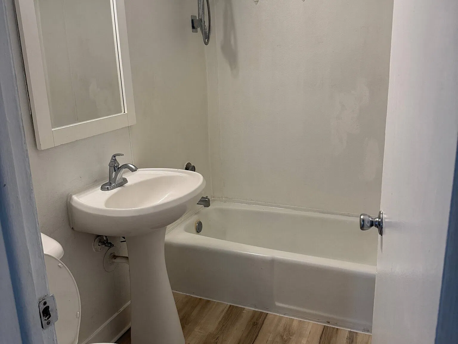 2 bed, 1.0 bath, 875 sqft, $1,495 — Photo 3