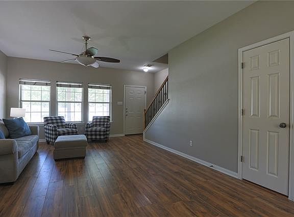 4th image of 1920 Wheaton Trl