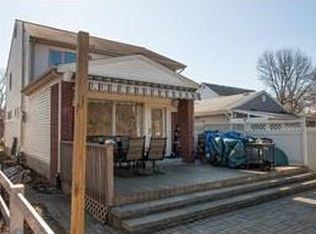 6810 Walnut St, Pittsburgh, PA 15225