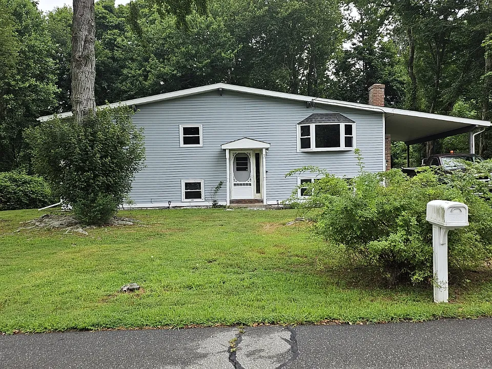 5 Tudor Ct W