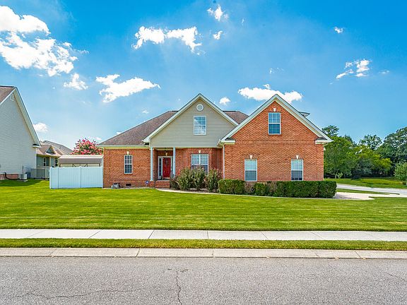 3rd image of 828 Westin Ct