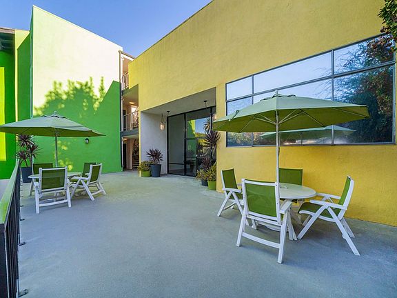 5th image of 875 Victor Ave #229