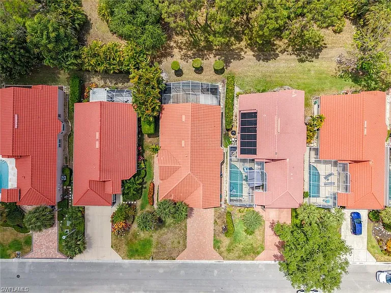 351 Pindo Palm Dr — Photo 43
