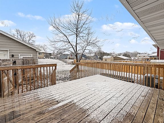 3rd image of 3607 E 41st Ct