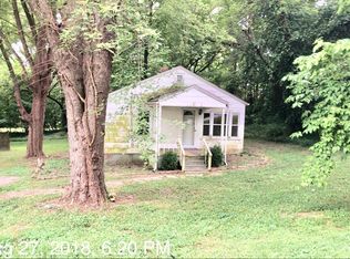 102 E Walnut St, Jonesboro, IL 62952