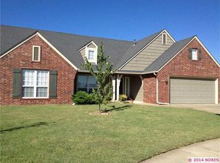 2105 S Javine Ct, Skiatook, OK 74070