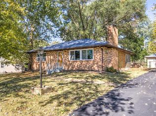 10137 Isabelle Pl, Saint Ann, MO 63074