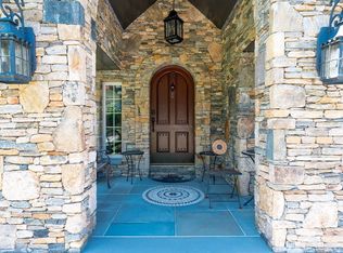 9 Cranbrook Rd, Shrewsbury, MA 01545