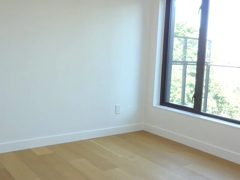 6485 Manitoba St #500 — Photo 11