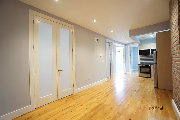 Rented by Rennit Inc. | media 27